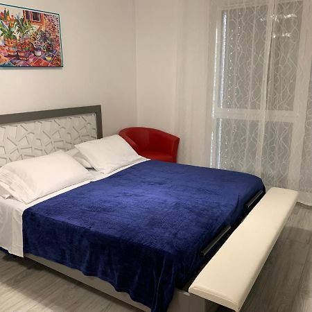 B&B Kelly Plus Lausanne Eksteriør bilde