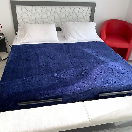 B&B Kelly Plus Lausanne Eksteriør bilde
